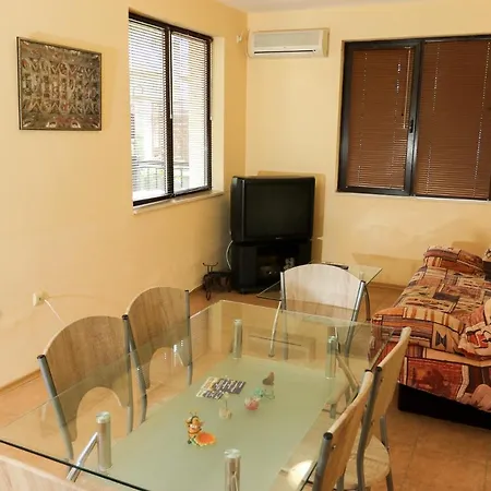 Complex Dreams Bmt Lejlighed *