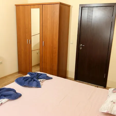 Complex Dreams Bmt Lejlighed *