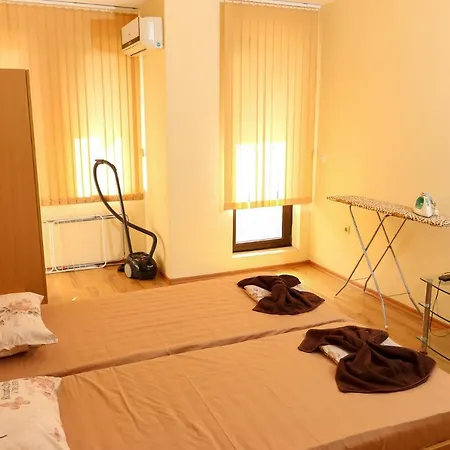 Complex Dreams Bmt Apartment *