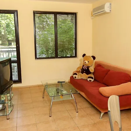 Apartment Complex Dreams Bmt